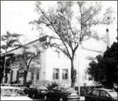 Foto del convento en blanco y negro