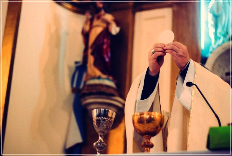 Lee más sobre el artículo Retransmisiones religiosas en los medios de comunicación a tener en cuenta para los próximos días